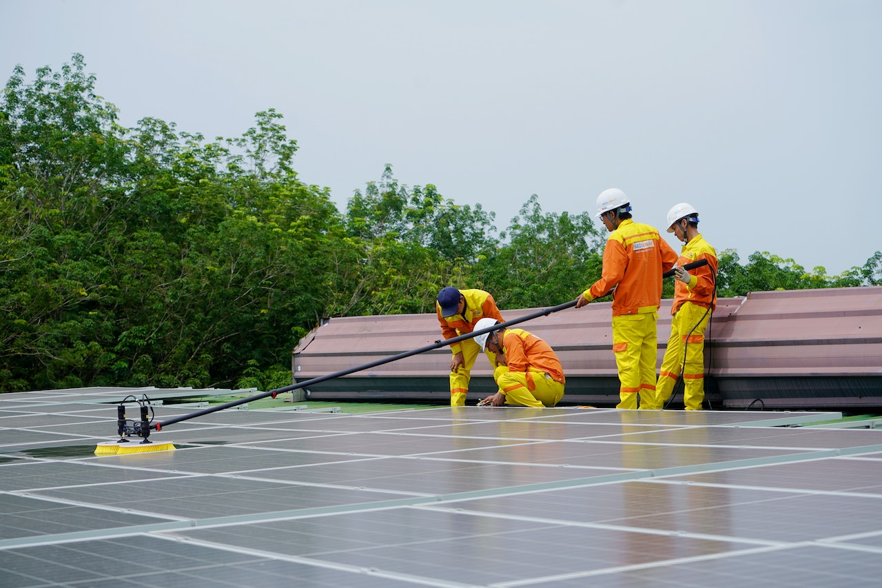 Solar panel cleaning mistakes that you want to avoid